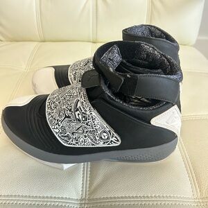 Jordan 20 Retro Playoff Size 8